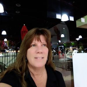 Meet your Posher, Carol